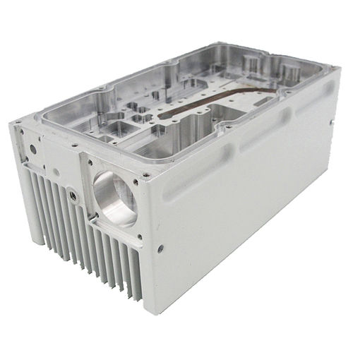 Dissipatore in alluminio - A1843 - Awind heat sink - di potenza / fresato e filettato con CNC