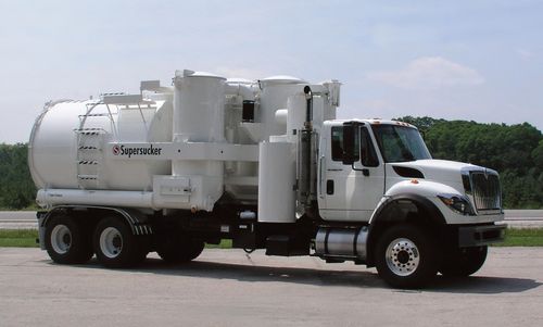 Camion di caricamento per aspirazione - 18 cu yd (13.8 m3) | Supersucker®  - Super Products - a 3 assi