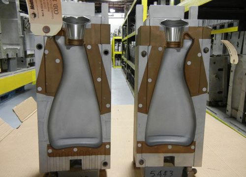 Modulo di estrusione-soffiaggio - Dongguan JinJun Machinery Co., Ltd.