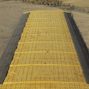 Tappeto antiscivolo - TrenchPlate - Ground-Guards Ltd - in gomma / in plastica / in composito