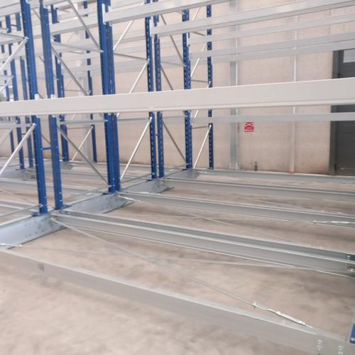 Scaffalatura per magazzino di stoccaggio - Mobilfer S.R.L. - con ripiani / mobile / per carichi medi