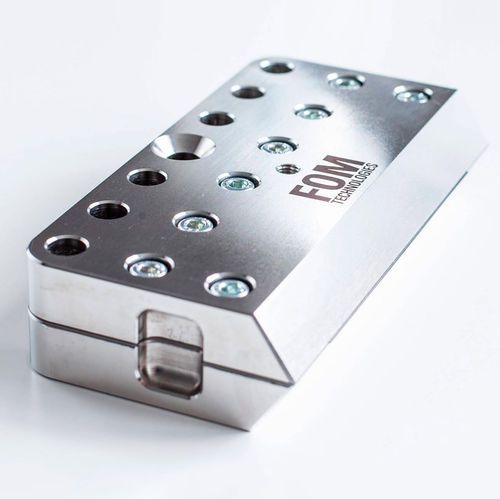 Filiera piana per rivestimento - Research series | Large - FOM Technologies A/S - prova-pilota
