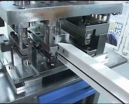 Punzonatura di metallo - oddometal - industriale / EN 9100 / ISO 14001