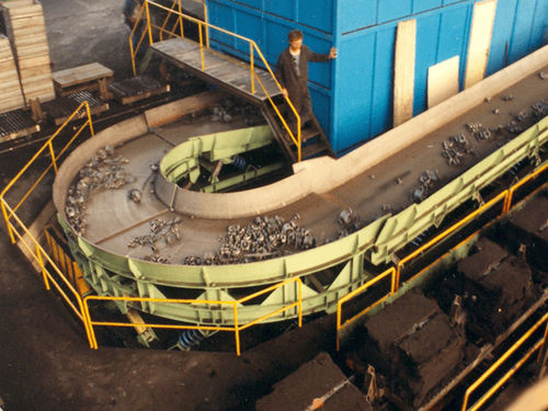 Trasportatore a vibrazione - SYNCRO-COIL® - General Kinematics - inclinato / curvo / a canale