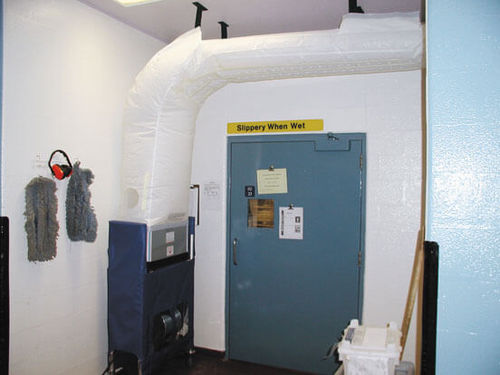Doccia di sicurezza per montaggio a soffitto - BIO BUBBLE - ad aria / per camera bianca