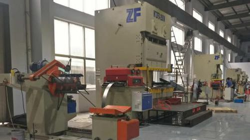 Profilatrice per guardrail - WUXI LINBAY MACHINERY CO.,LTD - tipo fisso / punzonatura