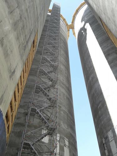 Scala da esterno - SUCOOT CO., LTD. - metallica / per cisterna