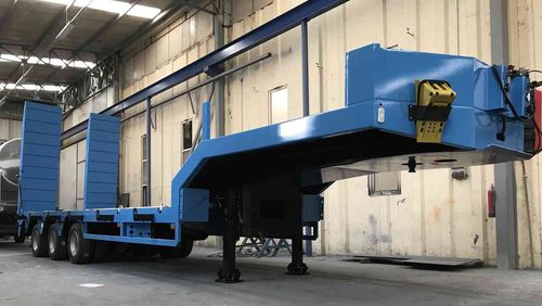 Semirimorchio porta-attrezzi - Emirsan Trailer - con sospensione pneumatica / extra ribassato / per macchine