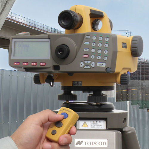 Livello ottico - DL-501 - TOPCON - digitale / magnetico / regolabile