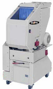Mulino per rifiuti - Maverick series - Sterlco - a coltelli / orizzontale / a bordo pressa