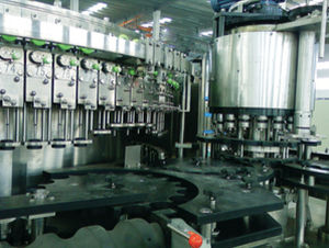 Linea di riempimento automatica - Jiangsu Zhongyin Machinery Co., Ltd. - per bottiglie in vetro / per birra / per bevande gassate