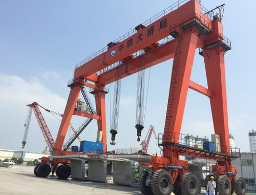 Gru a cavalletto gommata - MTE200t - HL-KATTOR Industry Co., Ltd. - per opere di ingegneria civile