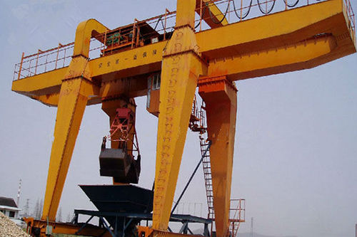 Gru a cavalletto su guida di scorrimento - Henan Kuangshan Crane Co., Ltd. - di saldatura / per polipo / aerea