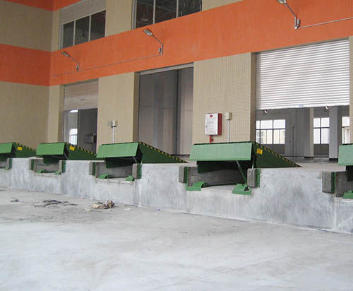 Pedana di carico idraulica - Guangdong Sunli Intelligent Logistics Equipment Co., Ltd. - telescopica