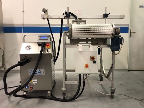 Pulitore a vapore elettrico - Tornado - REA STEAM CLEANING SRL - in acciaio inossidabile / per l'industria agroalimentare / per trasportatore a nastro