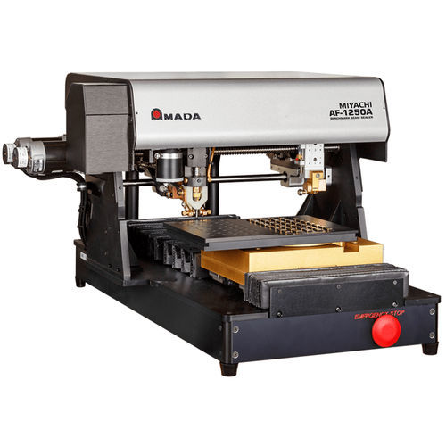 Macchina per la posa e il fissaggio semiautomatica - AF-1250A  - AMADA WELD TECH Inc. - automatizzata / per recinzione / per taniche