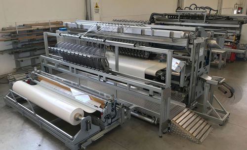 Macchina saldatrice automatica - SM-321-HA - SolarEdge Automation Machines S.p.A. - per tessuti / multiposto