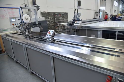 Macchina saldatrice ad ultrasuoni - SM-216-US - SolarEdge Automation Machines S.p.A. - ad aria calda / automatica / in linea