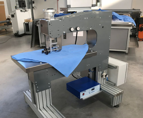 Macchina saldatrice ad ultrasuoni - SM-200-US - SolarEdge Automation Machines S.p.A. - ad aria calda / semiautomatica / per mascherine di protezione