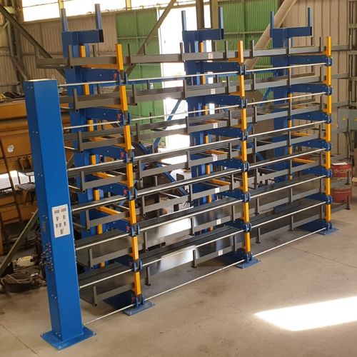 Scaffalatura cantilever - CM - Upmoviom Storage Systems - con ripiani / per pezzi piccoli