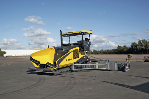 Finitrice di asfalti - BF 900 C  - BOMAG - cingolata / macchina / a nastro