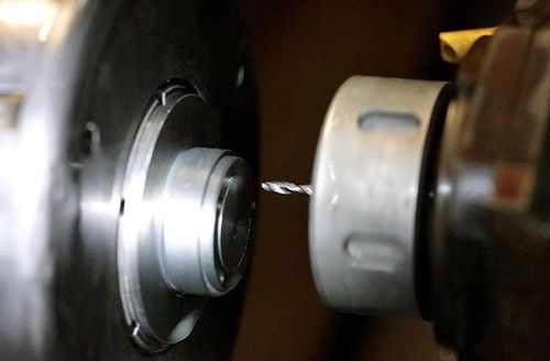 tornitura conto terzi di precisione - Top Seiko Co., Ltd