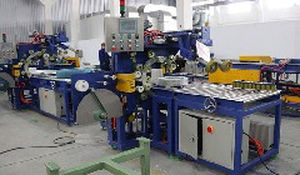 Avvolgitrice fasciapallet orizzontale - Shanghai Fhope machinery co.,ltd - automatica / per tubi flessibili / con trasportatore
