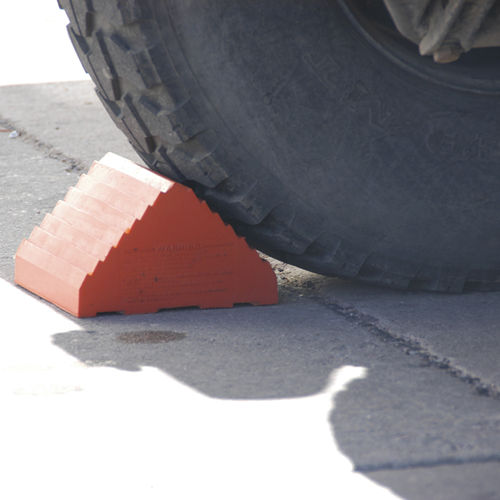 Spessore per camion per veicoli - UCTS003 - Justrite Safety Group