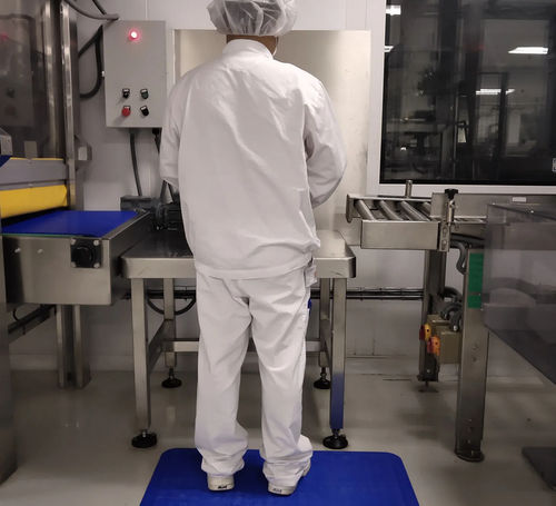 Tappeto antiscivolo - Sani-Flex™ 526 - Justrite Safety Group - antifatica / in gomma / in gomma nitrile