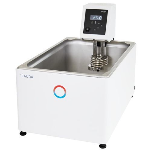 Bagno termostatico a temperatura costante - Alpha A 24 - LAUDA DR. R. WOBSER GMBH & CO. KG - a circolazione / automatico / riscaldato