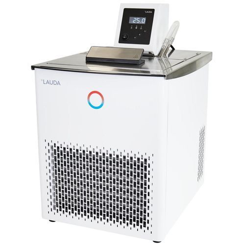 Bagno termostatico a temperatura costante - Alpha RA 12 - LAUDA DR. R. WOBSER GMBH & CO. KG - refrigerato / in acciaio inossidabile / riscaldato