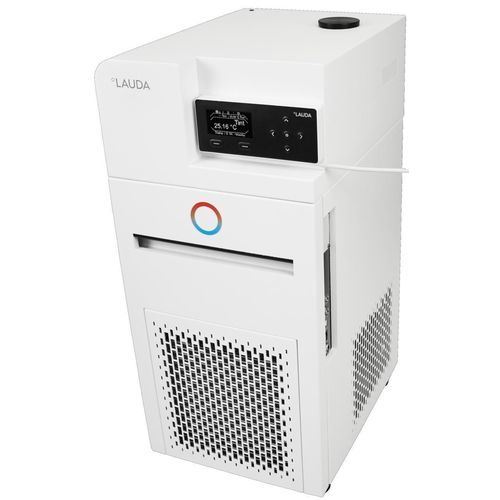 Bagno termostatico refrigerato - PRO RP 240 E - LAUDA DR. R. WOBSER GMBH & CO. KG - a circolazione / compatto / display digitale