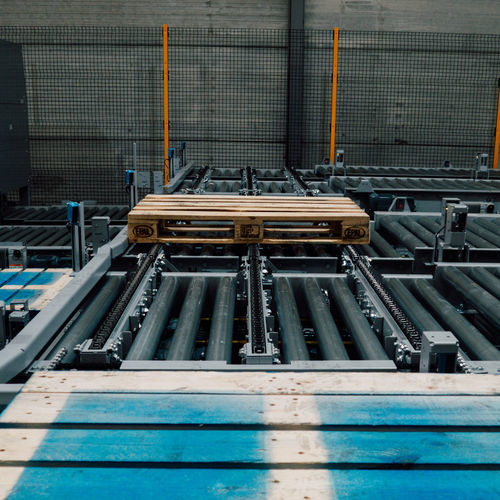 Sistema di trasferimento per trasportatore - MOVITEC WRAPPING SYSTEMS, SLU - per impianto di sollevamento / per casse / per pacchi