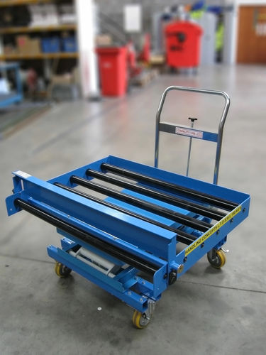 Tavola elevatrice a forbice - Handling Concepts Ltd - idraulica / a pedale / mobile