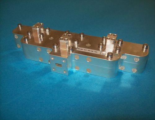Combinatore - CO-4-27500-31000-8-WR28 - DETI Microwave