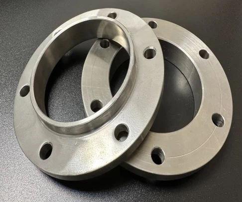 Flangia per tubi - Baoji Yinggao Metal Materials Co., Ltd. - in titanio / circolare / resistente alla corrosione