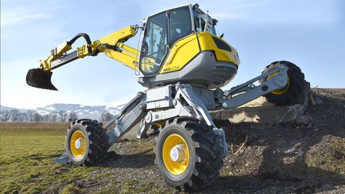 Escavatore intermedio - M545x - Menzimuck - su ruote / diesel / ragno