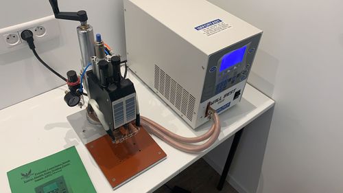Sistema di saldatura a scarica di condensatore - Will-Best Welding Equipment Co., Ltd. - a punti / automatico / benchtop