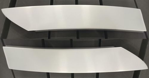 Fresatura conto terzi di metallo - Decorative exterior trim - Mario Fernando Group Srl - per il settore ferroviario / per applicazioni automotive / per l'aeronautica