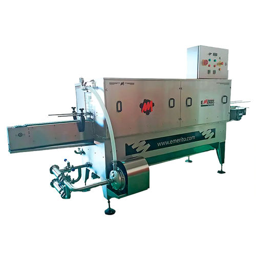 Macchina di lavaggio ad acqua - Emerito S.L. - automatica / per bottiglie / di lattine per prodotti alimentari
