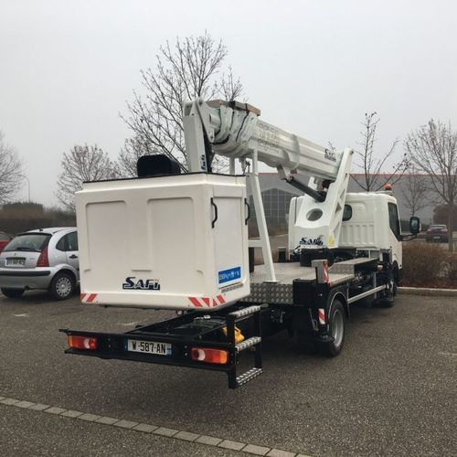 Piattaforma di lavoro aerea montata su trattore - SCJ18 - Safi Group srl - montata su camion / elettroidraulica / per uso esterno