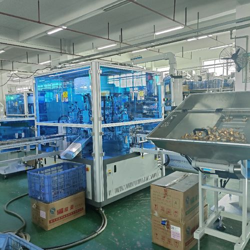 Tappatrice avvitatrice rotativa - SZZ-109 - Shenzhen xinzhong plastic - pneumatica / screw-on / multitesta