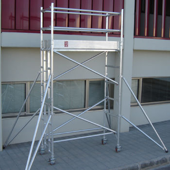 Ponteggio a torre avvolgibile - ALU 50 - DACAME, S.L. - per facciata / modulare
