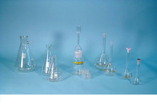 Matraccio Erlenmeyer - V10 series - Matest SpA - tarato / filtrante / in vetro borosilicato