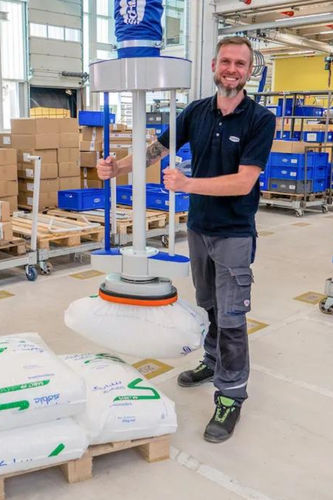 Sistema di sollevamento con presa - Manuvit - a vuoto / per movimentazione / ad uso industriale