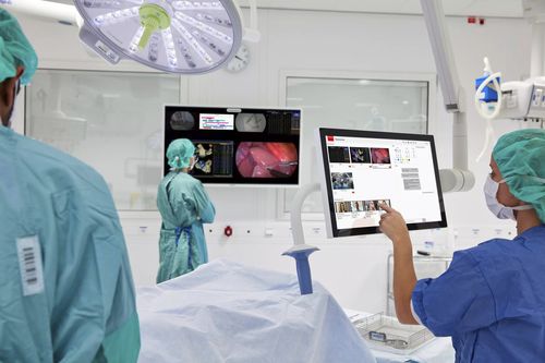 Soluzione software di telegestione - NexxisLive - Barco - per applicazioni mediche / cloud / cloud