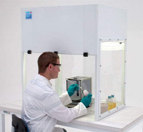 Cappa di aspirazione per laboratorio - max. 1 219 x 762 x 768 mm  - Terra Universal Inc.