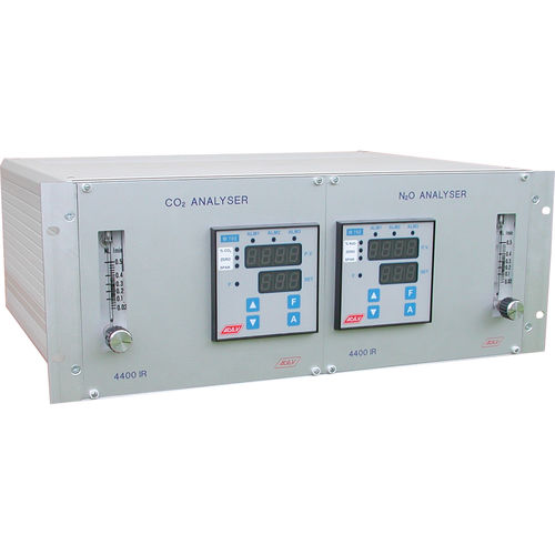 Analizzatore di gas - 4400 - Adev - di ossigeno / di protossido di azoto / d'acqua