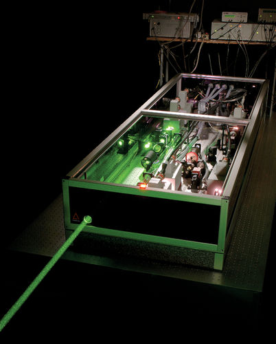 Sistema laser pulsato - Intrepid™ series - Amplitude - a stato solido / infrarosso / verde
