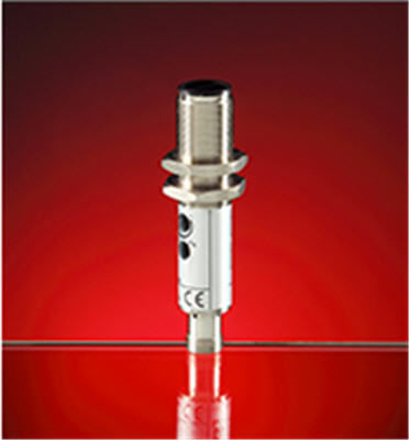 Sensore fotoelettrico tipo reflex - AECO - cilindrico / infrarosso / IP67